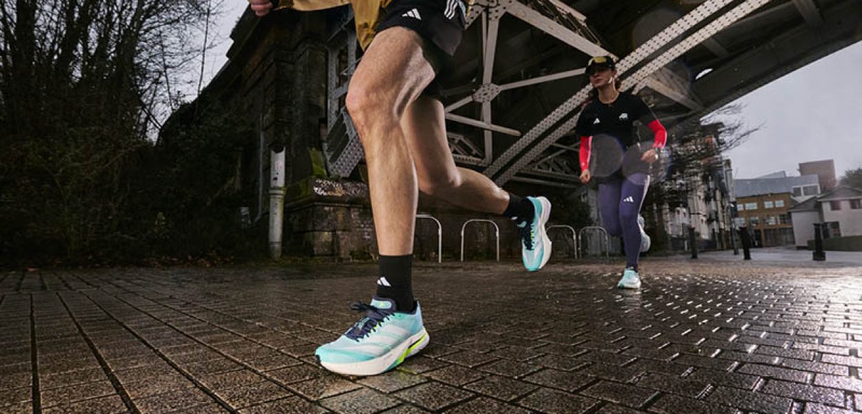 H24402-FW25_ADIZERO_BOSTON_13_MAIN_RIA_GROUP_FULL_BODY_05-1322806_low