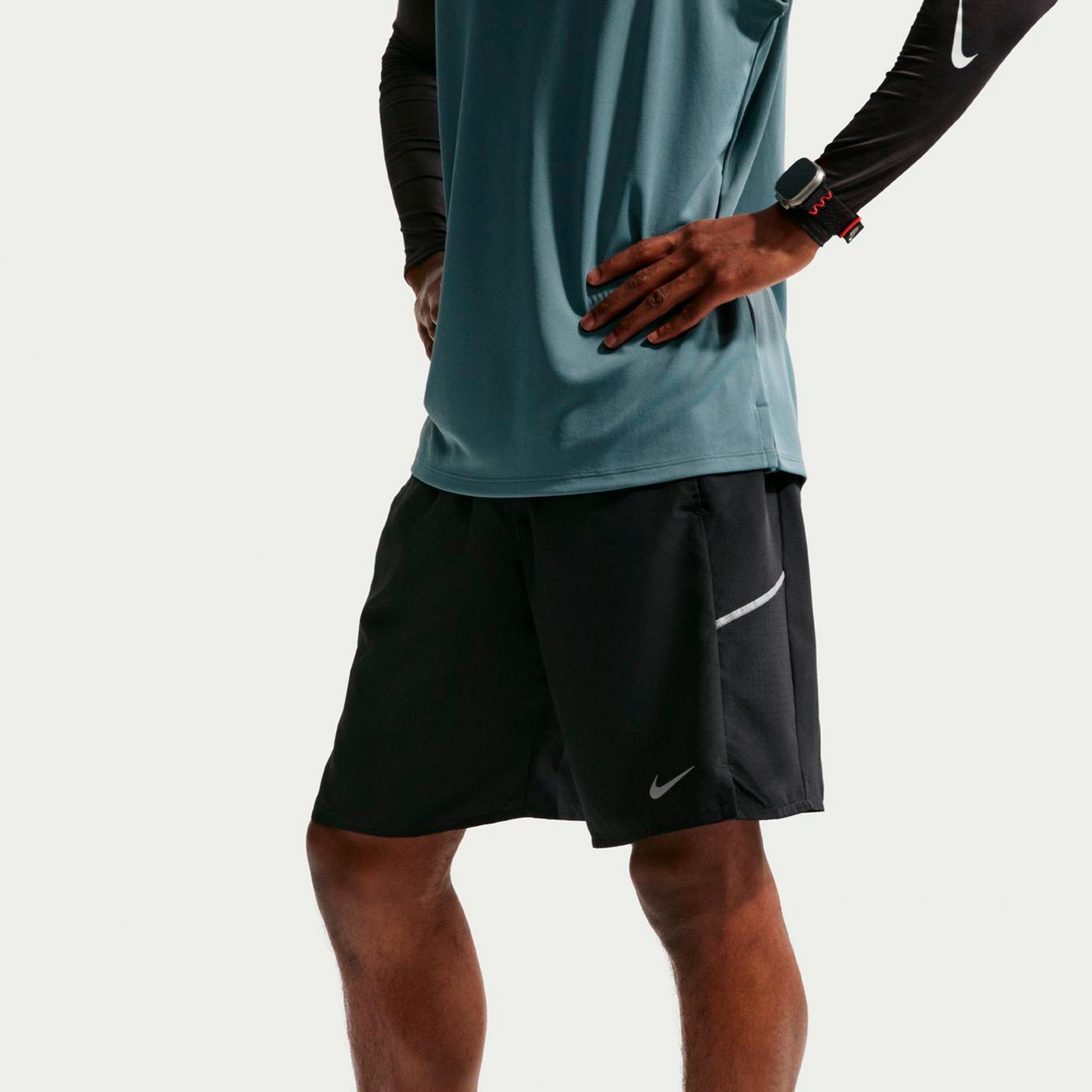 Nike Miler 9in  Laufshorts Herren - schwarz, silber