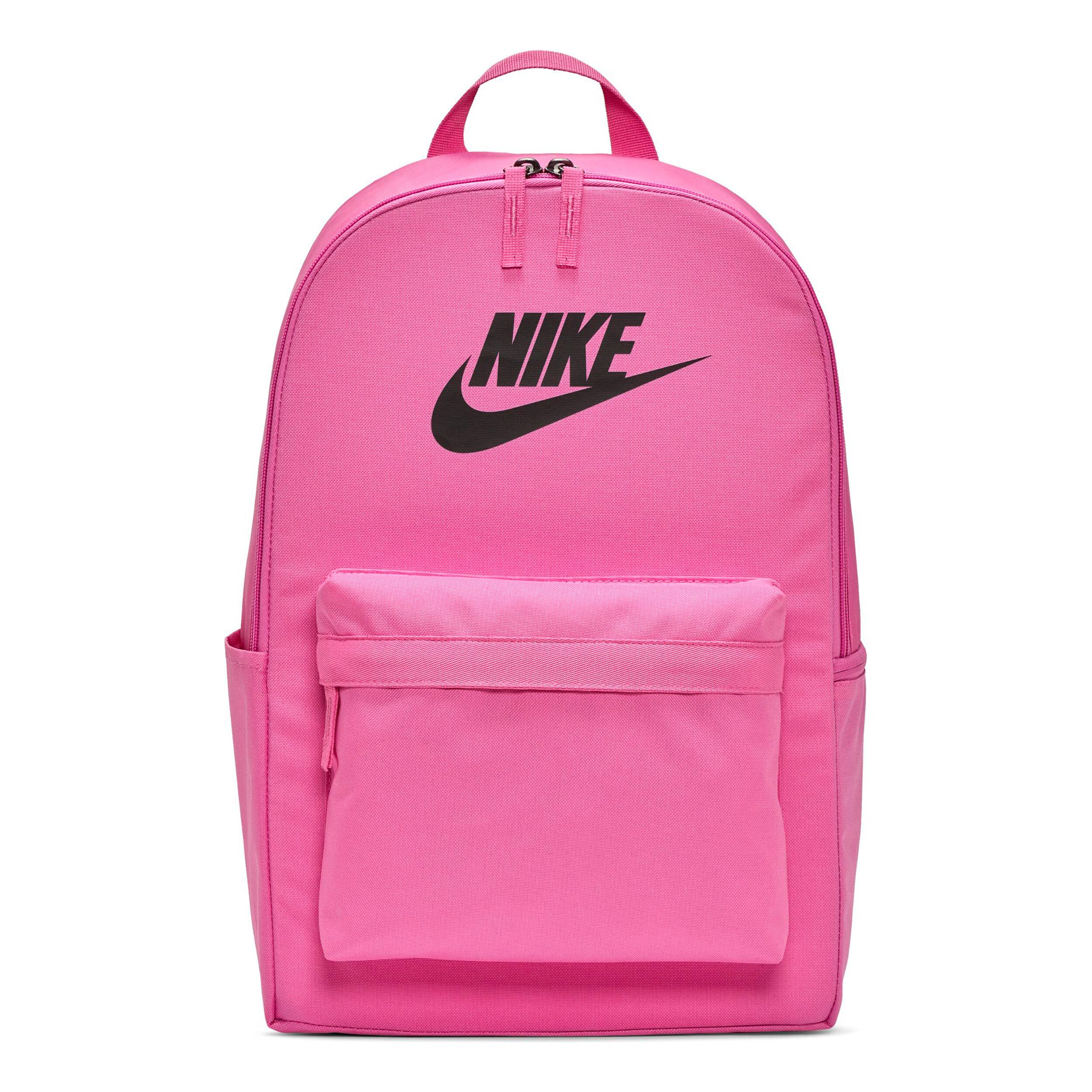 Nike backpacks online 2025