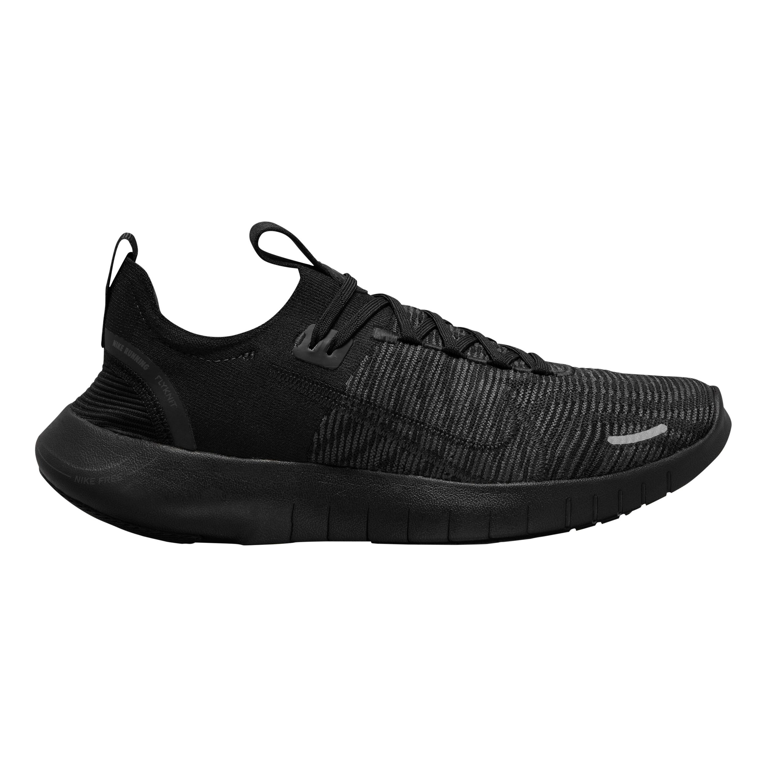 Black nike flyknit mens discount