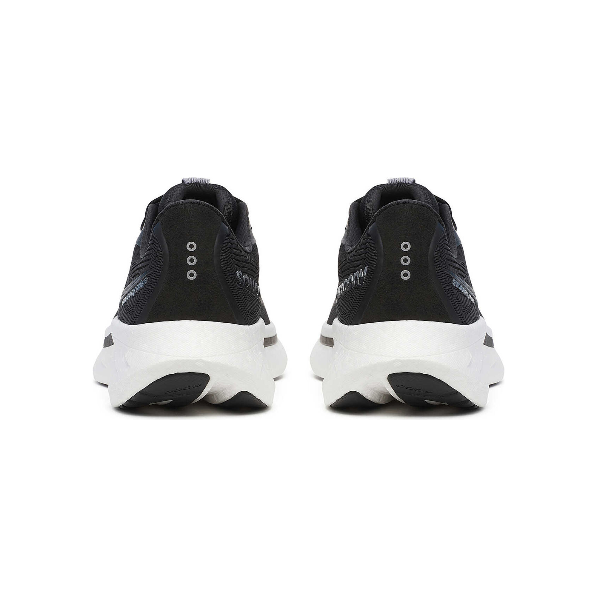 Saucony