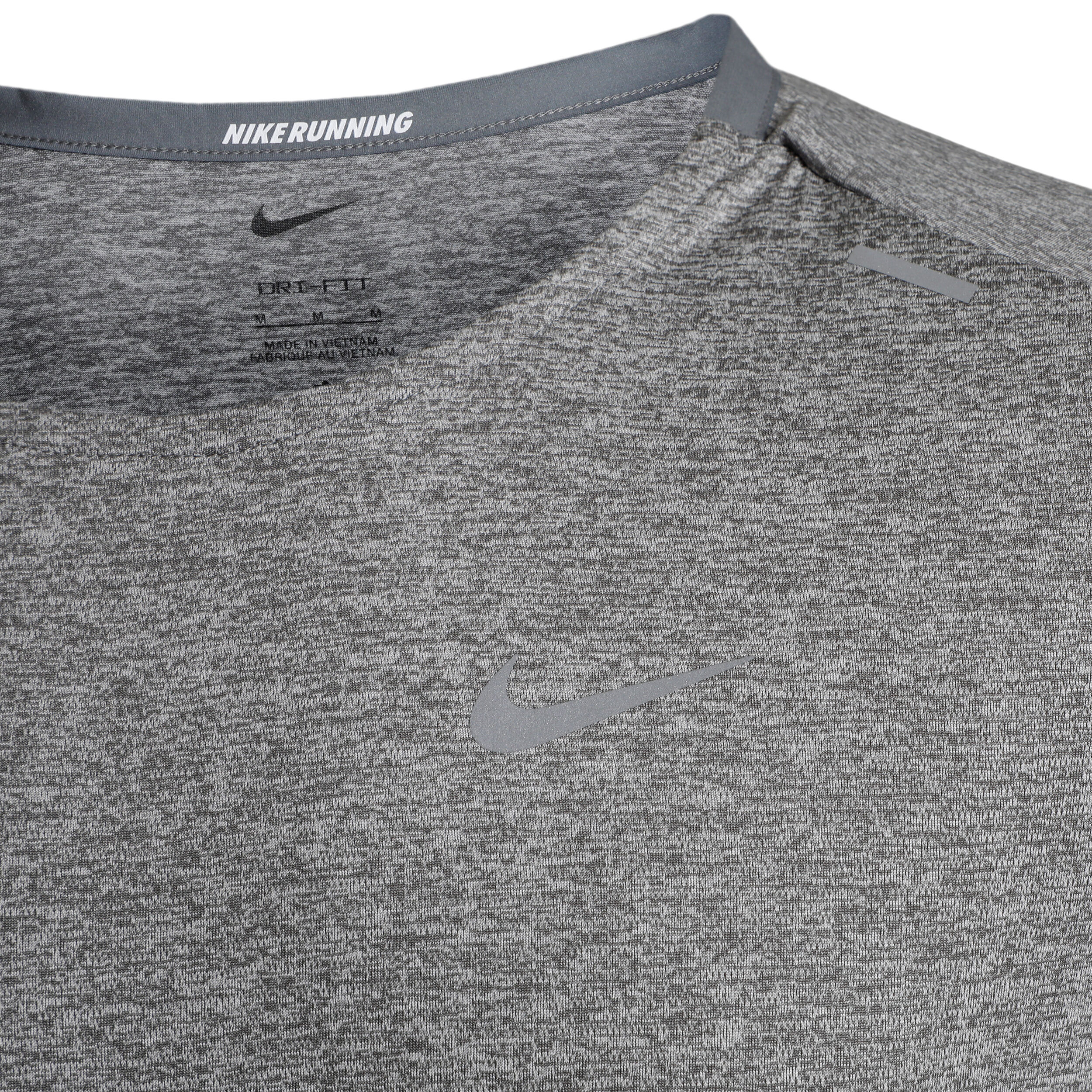 nike running t shirt