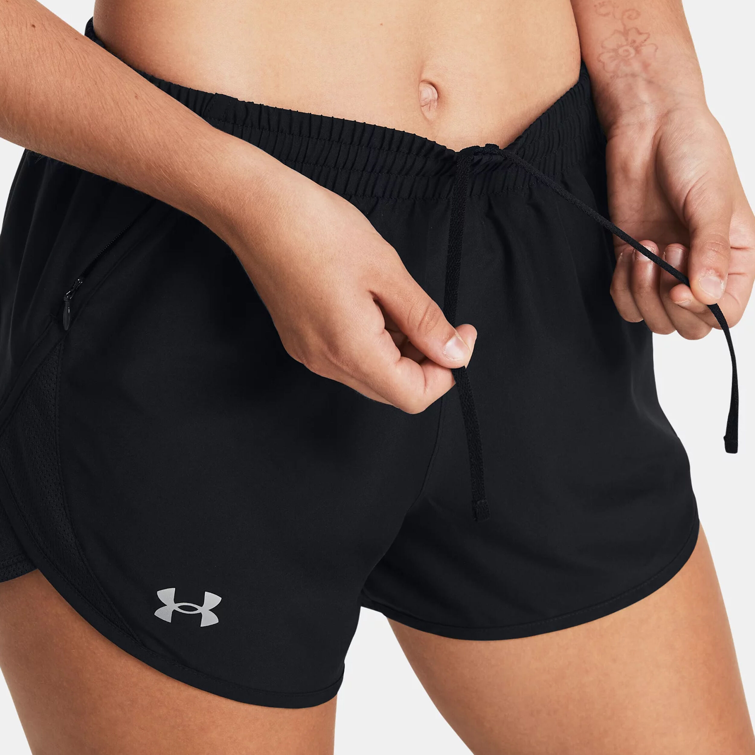 Fly By Shorts Damen Schwarz