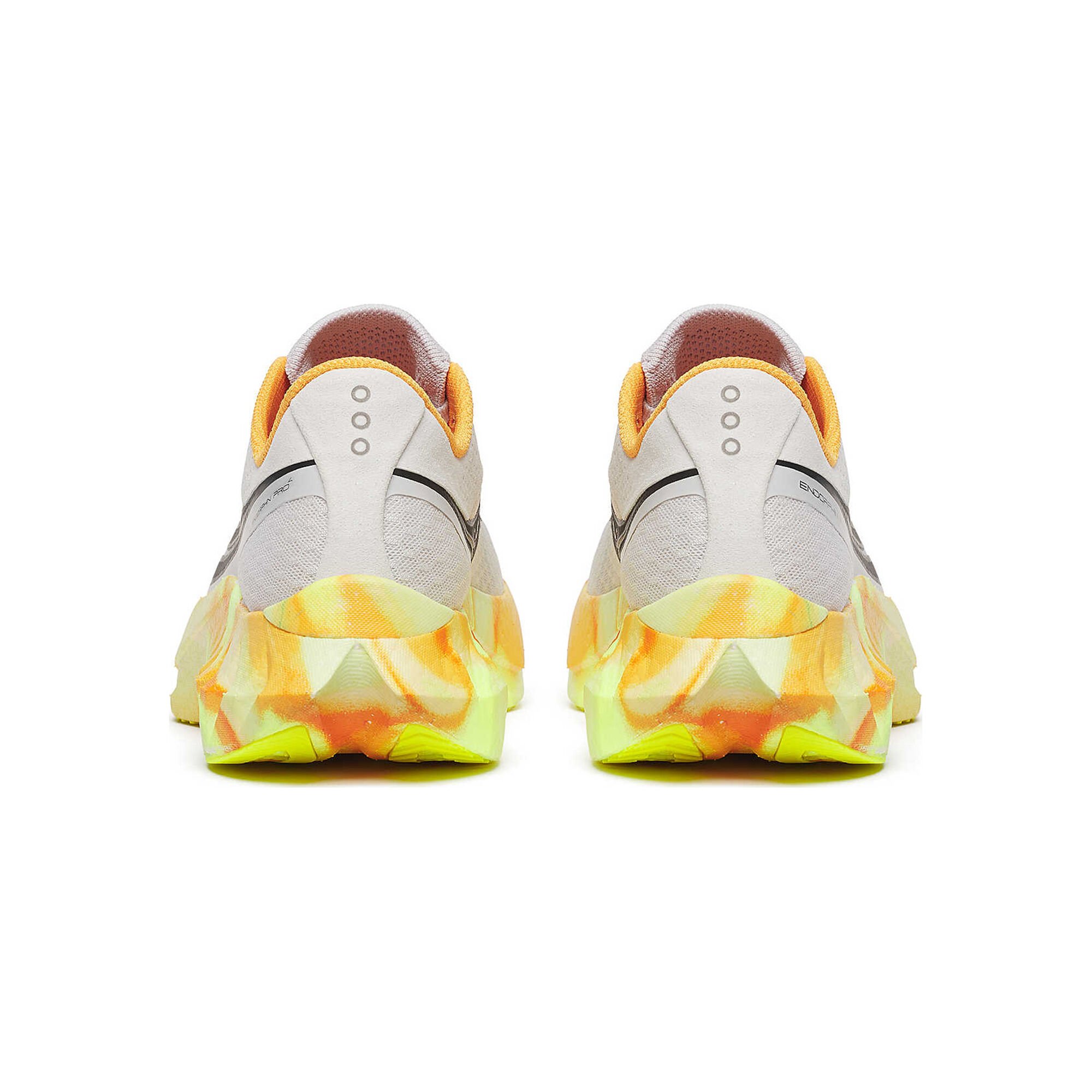 Saucony