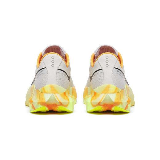 Saucony