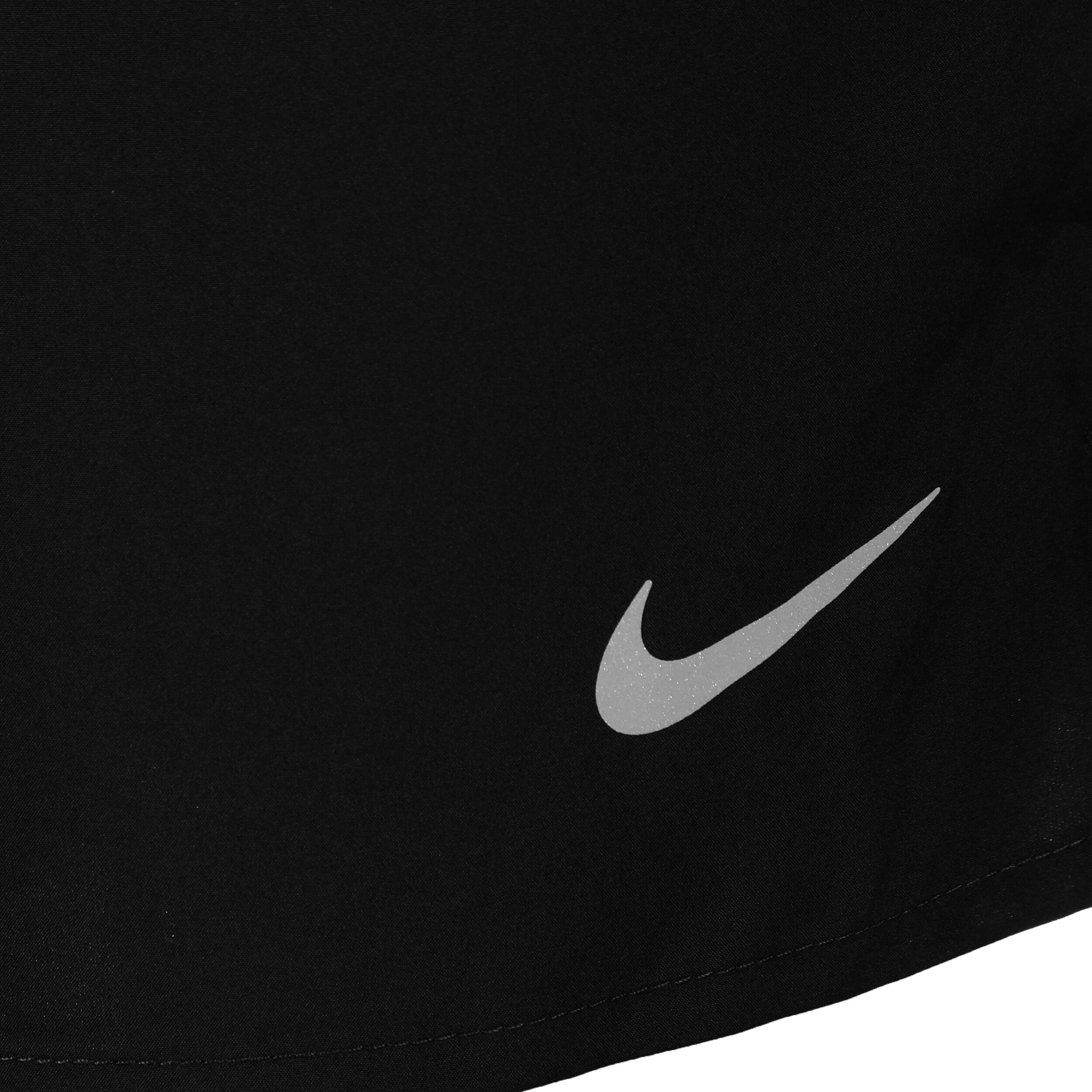 Nike Dri Fit Challenger Dri Fit Challenger 7in Unlined Versatile Shorts Herren Schwarz online kaufen Running Point DE