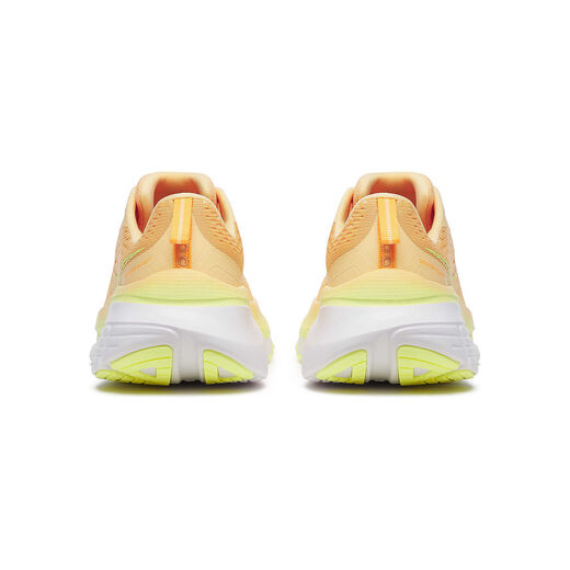 Saucony